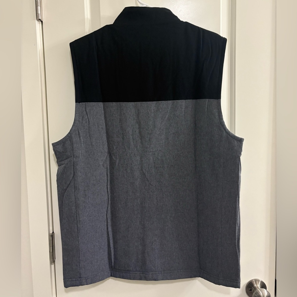 Travis Mathew Navigational Report Men’s Black and Gray Performance Golf Vest NWT - Picture 10 of 10